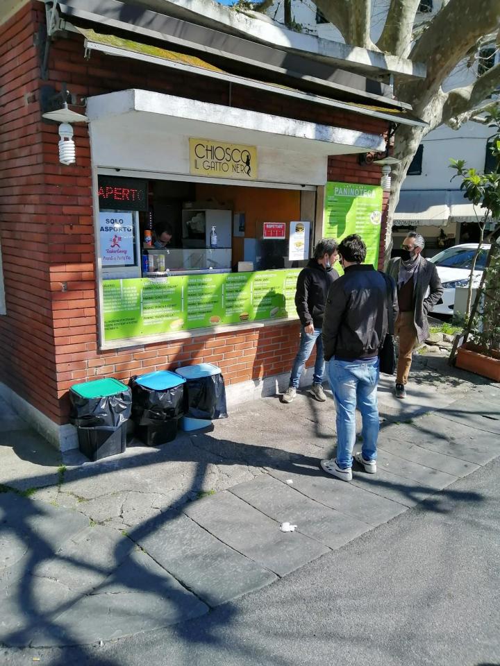 Locale commerciale in vendita a Lucca
