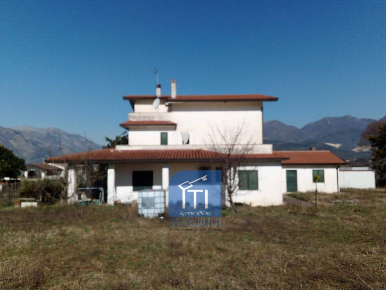 Villa in vendita a Sant'Elia Fiumerapido