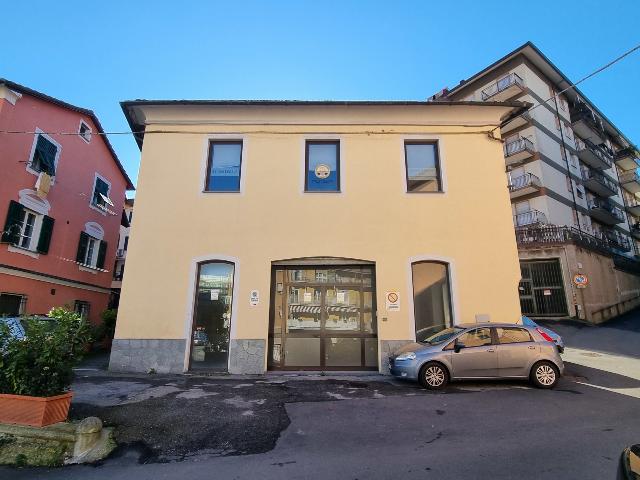 Magazzino in Via Franzante 32r, Busalla - Foto 1