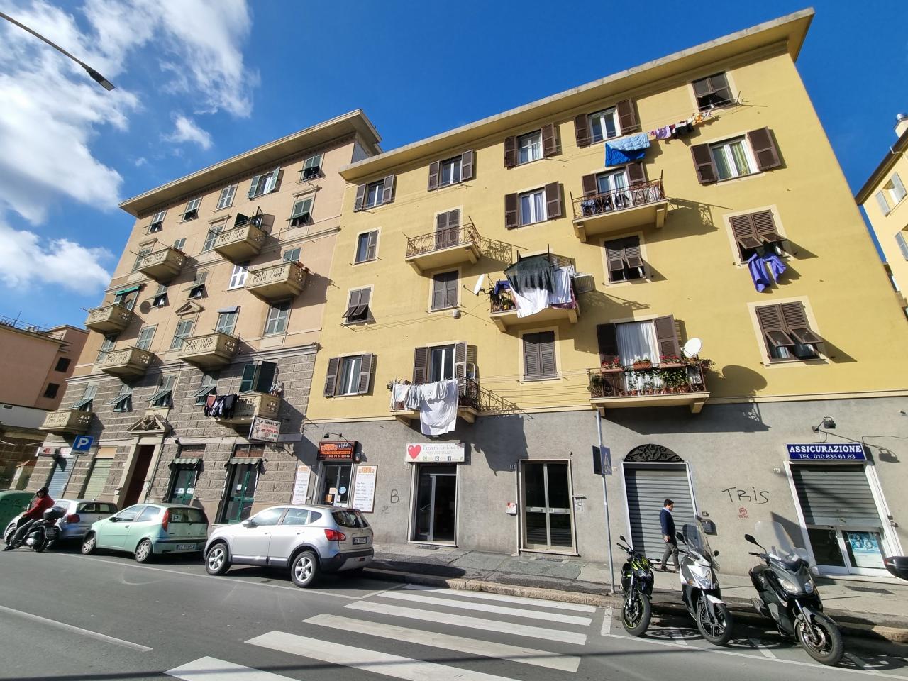 Palazzina commerciale in Via Piacenza 97r, Genova, {3} - Foto 1