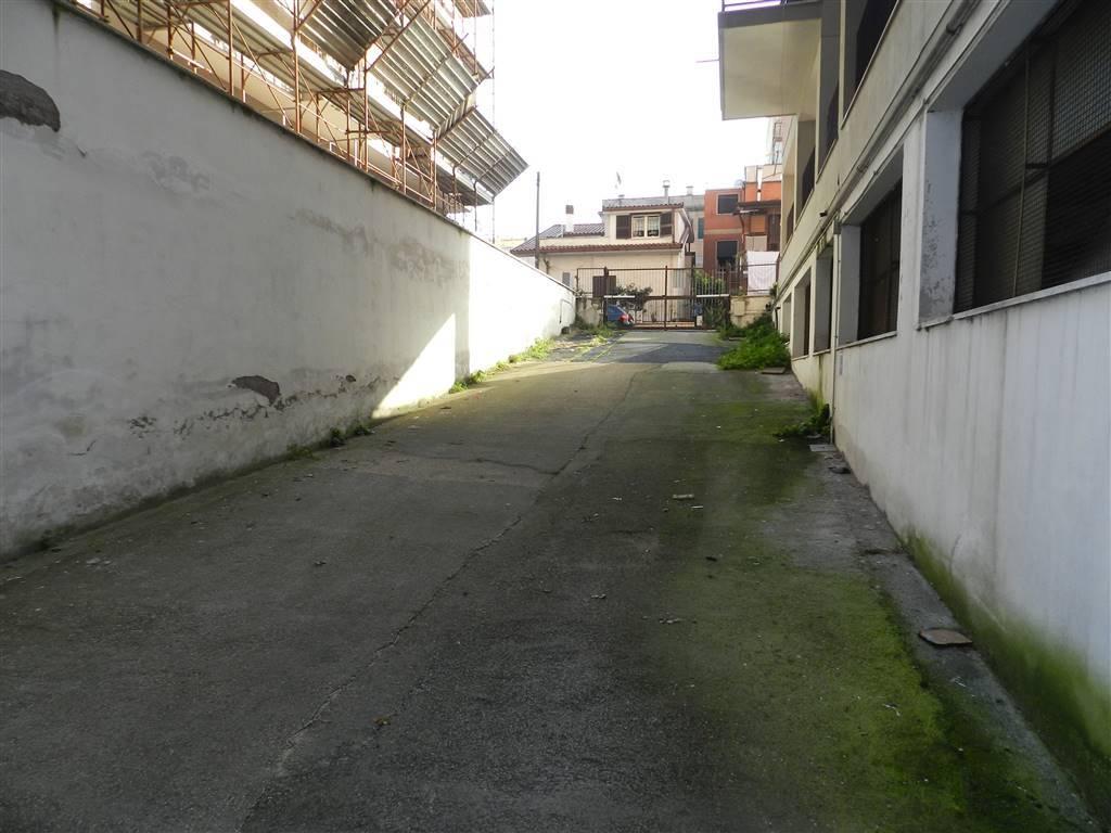 Parcheggio chiuso in Via Trieste, Guidonia Montecelio - Foto 1
