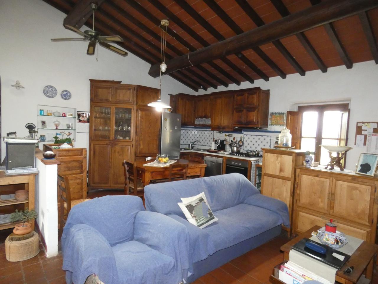 Casa indipendente in vendita a Scarperia e San Piero