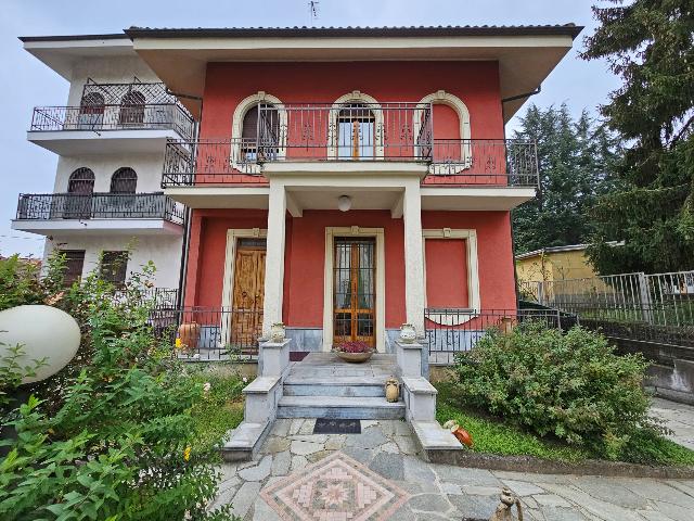 Villa in Via Antonio Canova 27, Asti - Foto 1