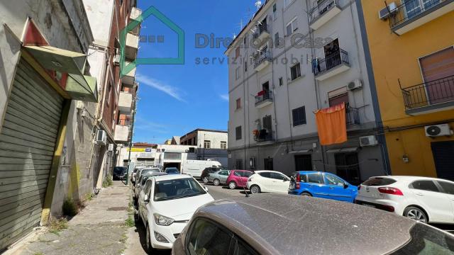 Geschäft in Via Carrascosa,41/43, Napoli - Foto 1