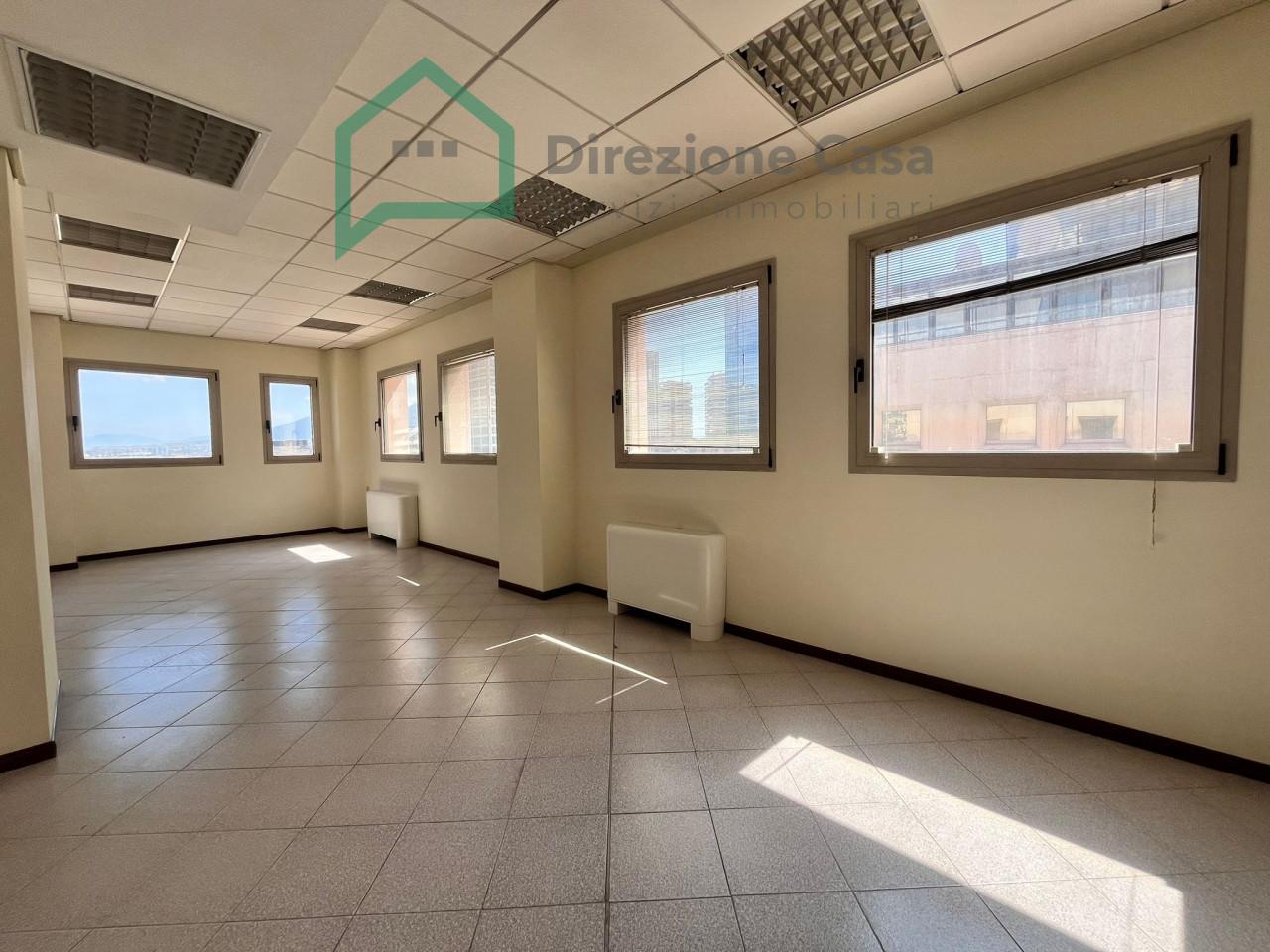 Ufficio in Centro Direzionale, Napoli, {3} - Foto 2