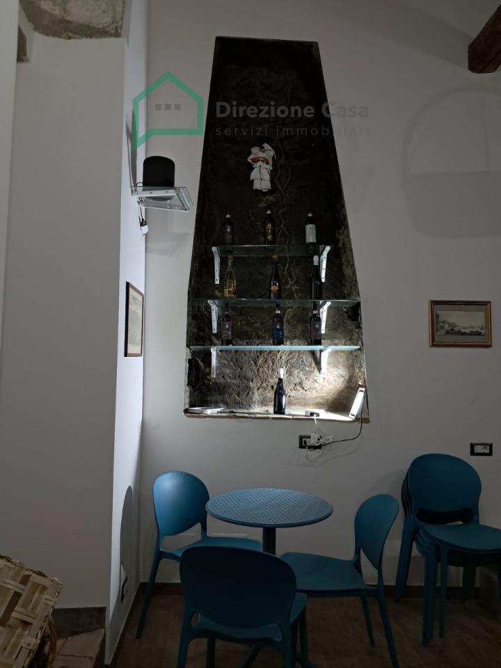 Negozio in Via dei Tribunali, Napoli, {3} - Foto 1