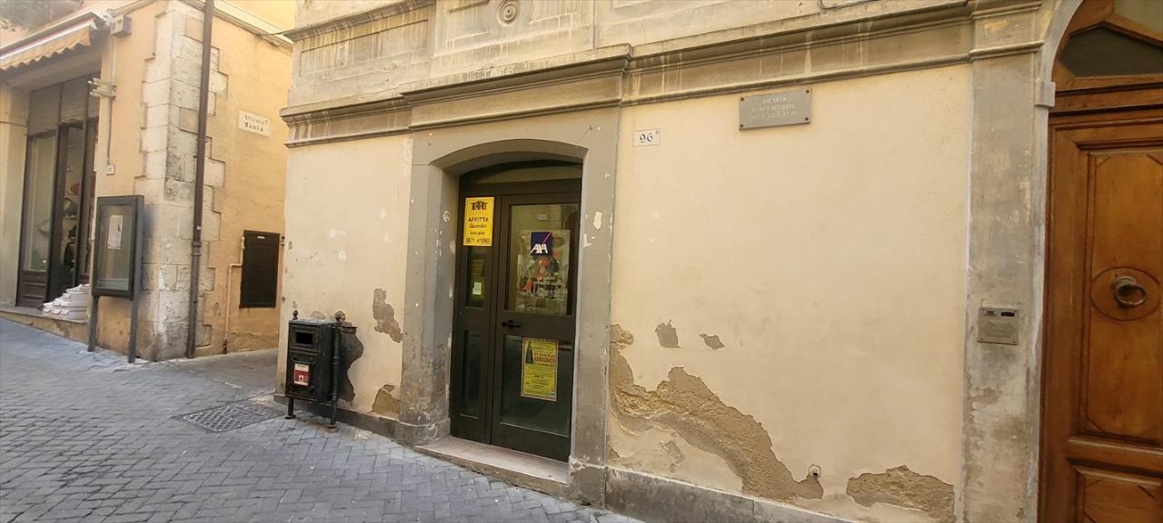 Locale commerciale in Via Roma 96, Guardiagrele, {3} - Foto 2