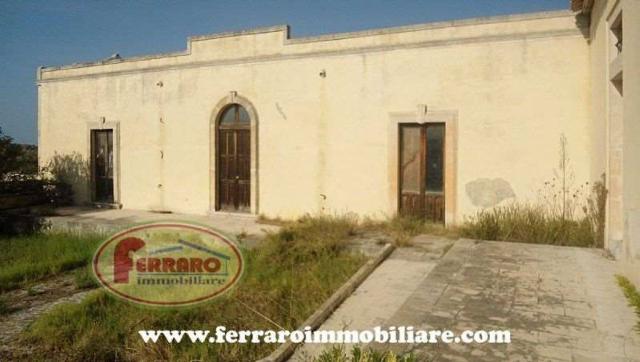 Country house or cottage, Noto - Photo 1