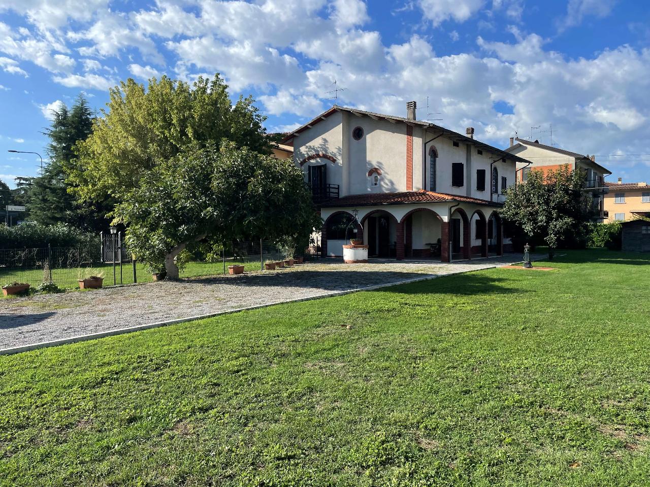 Villa bifamiliare in vendita a Marciano Della Chiana