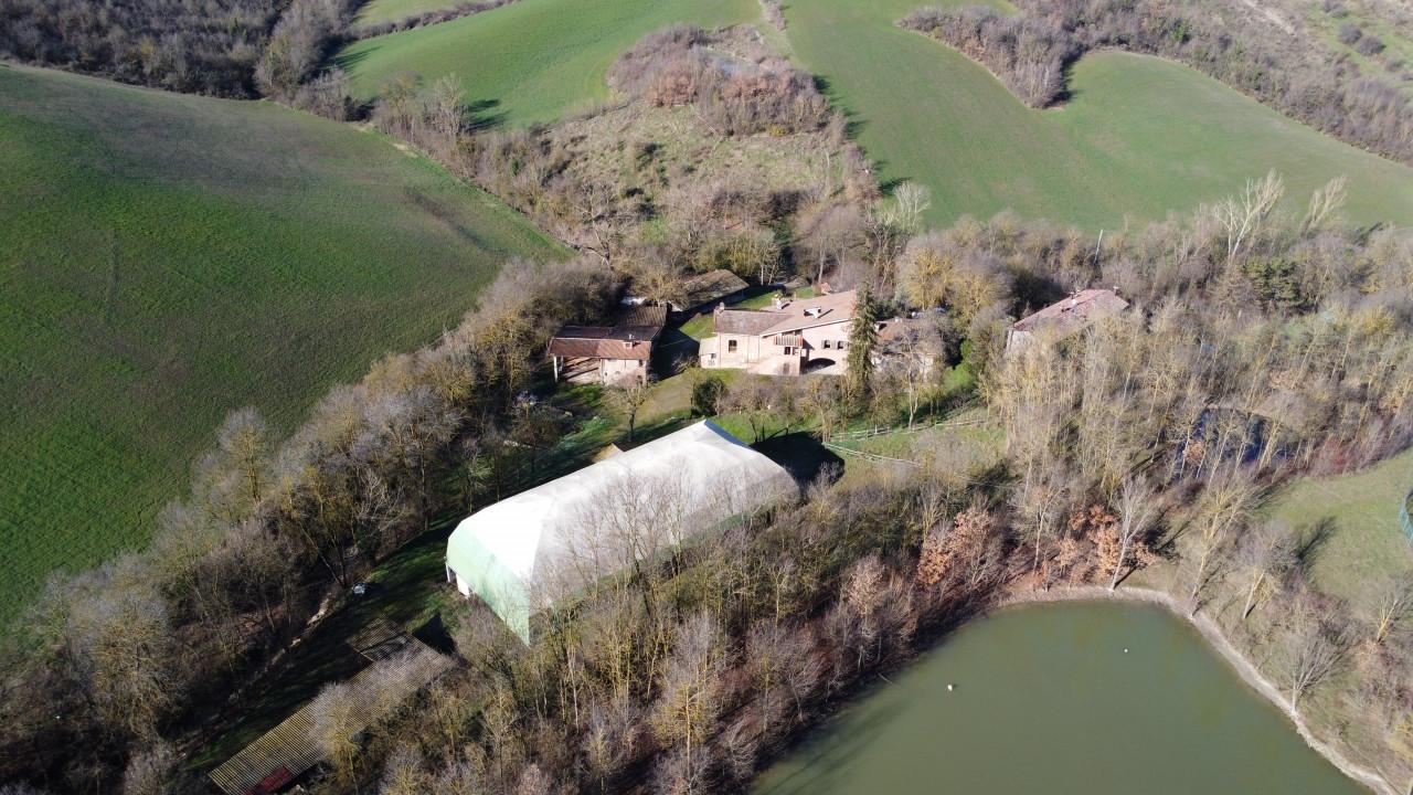 Casa colonica in vendita a Castel San Pietro Terme