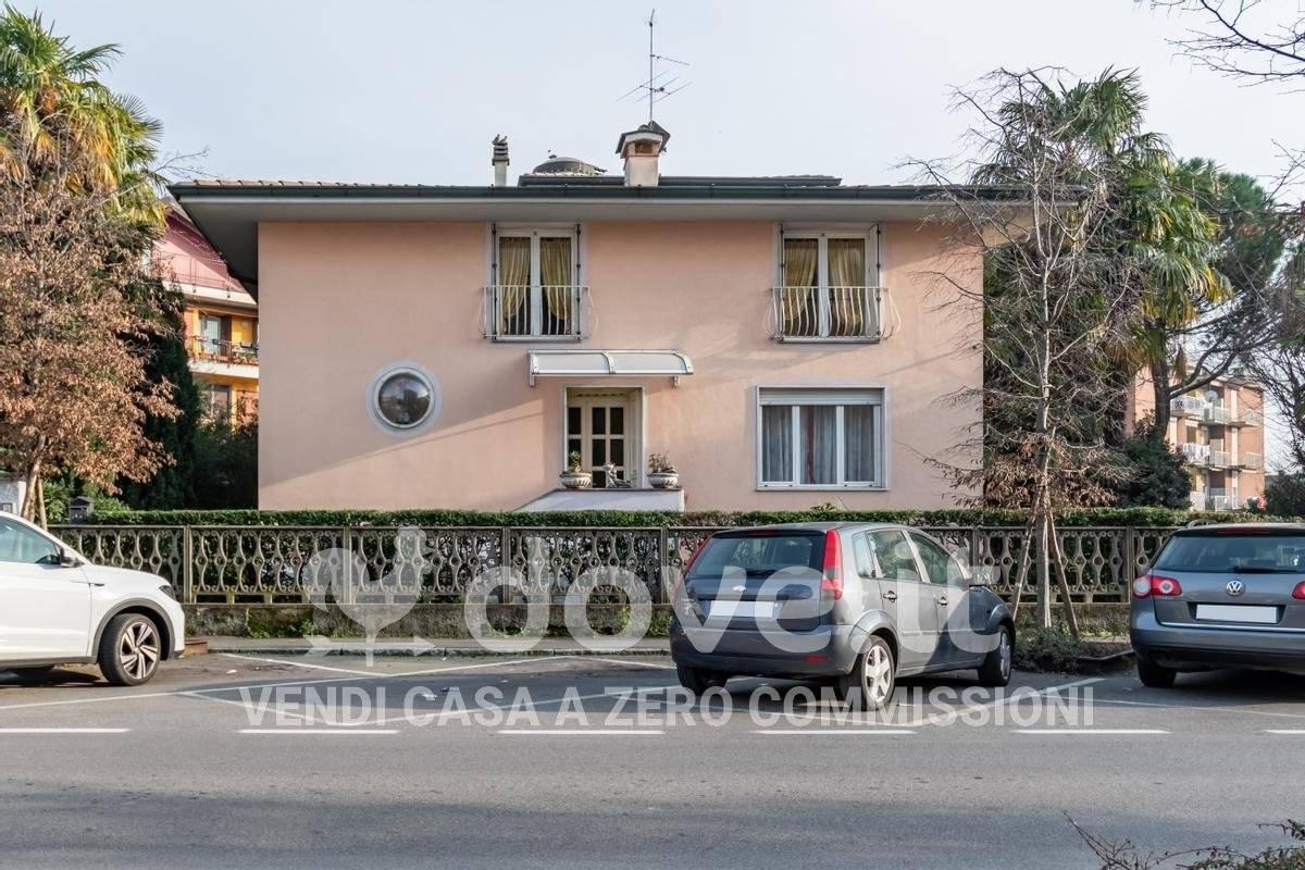 Villa in vendita a Romano Di Lombardia