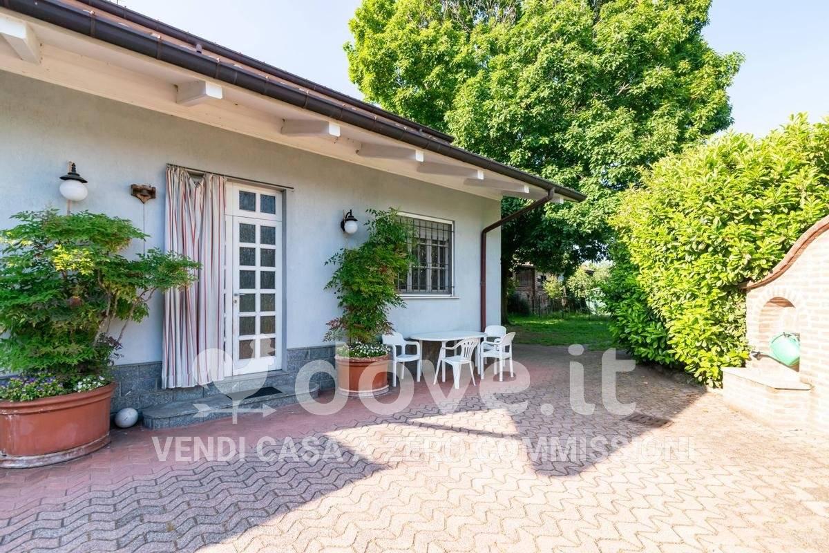 Villa in vendita a Giussago