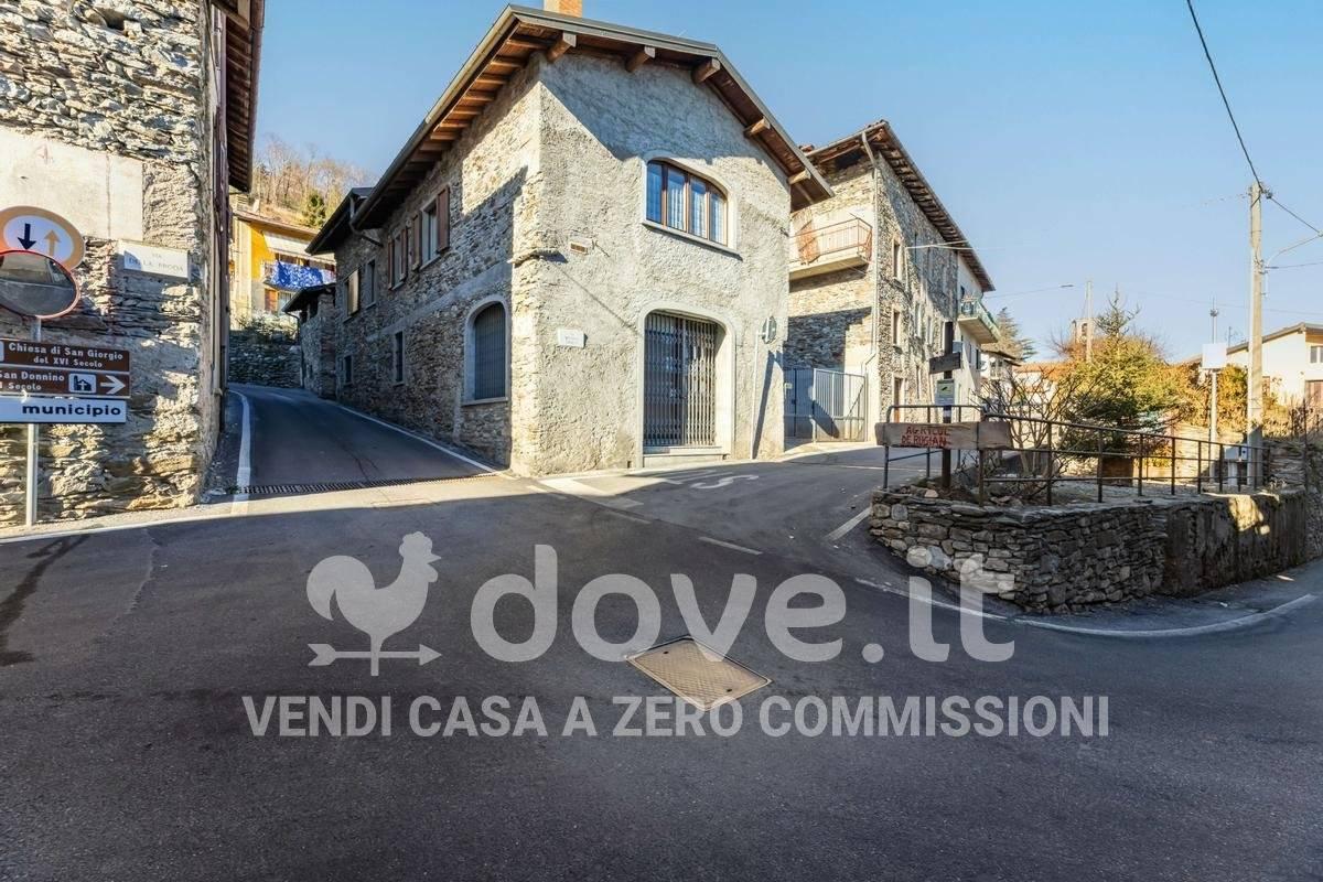 Casa indipendente in vendita a Brissago Valtravaglia