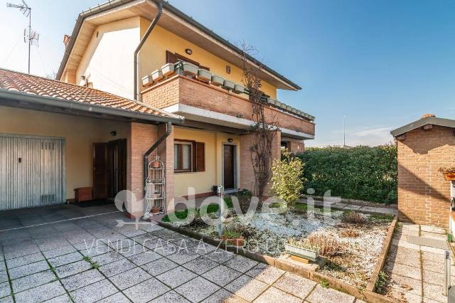 Villa in Via Filippo Turati Snc, Casorate Primo - Foto 1