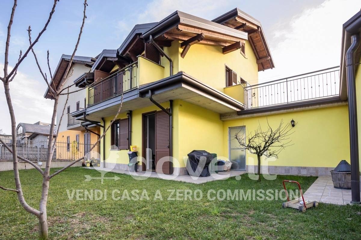 Villa in vendita a Solbiate Arno