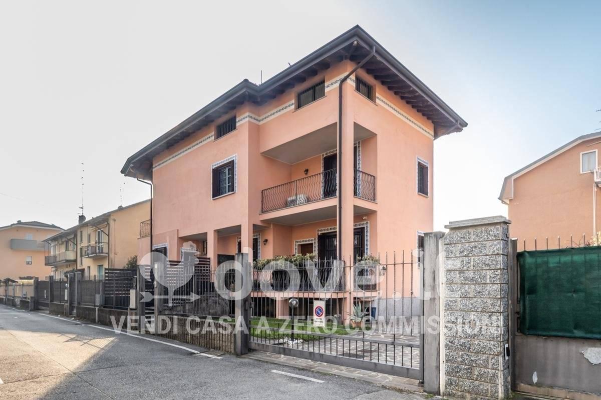 Villa in vendita a Senago