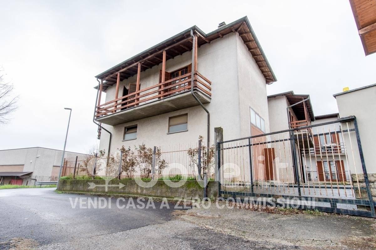 Villa in vendita a Almenno San Bartolomeo