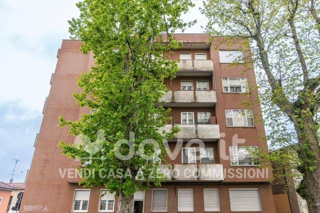 Trilocale in Via Giovanni Amendola 87, Voghera - Foto 1