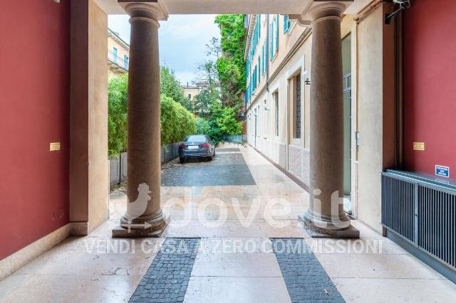 4-room flat in Via Carlo Cattaneo 26, Verona - Photo 1