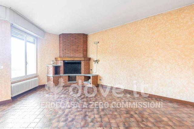 3-room flat in Via Ciro Menotti 9, Luino - Photo 1