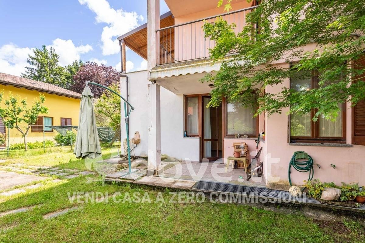 Villa a schiera in vendita a Cocquio Trevisago