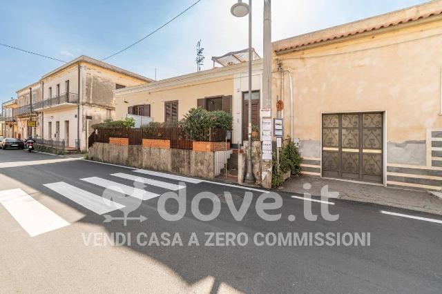 Casa indipendente in Via Provinciale per Riposto 113, Acireale - Foto 1