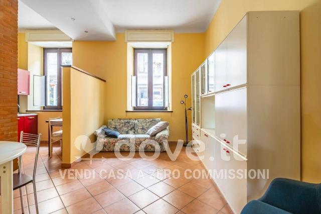 2-room flat in Via Santa Maria alle Pertiche 9, Pavia - Photo 1