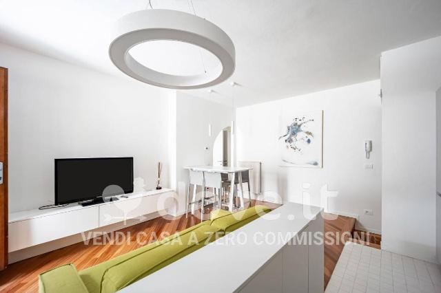 2-room flat in {3}, Piazza del Duomo 3 - Photo 1