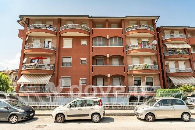 3-room flat in Via Forlanini 3, Luino - Photo 1