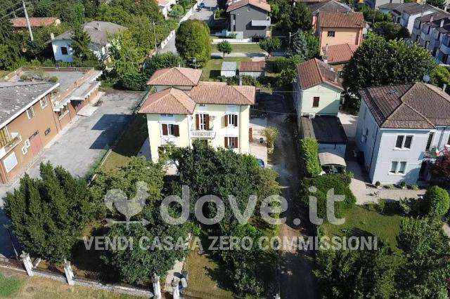 Villa in Strada Dosso del Corso 26, Mantova - Foto 1