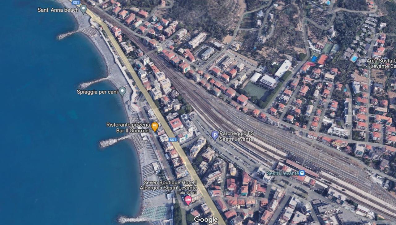 Parcheggio chiuso in , Sestri Levante, {3} - Foto 1