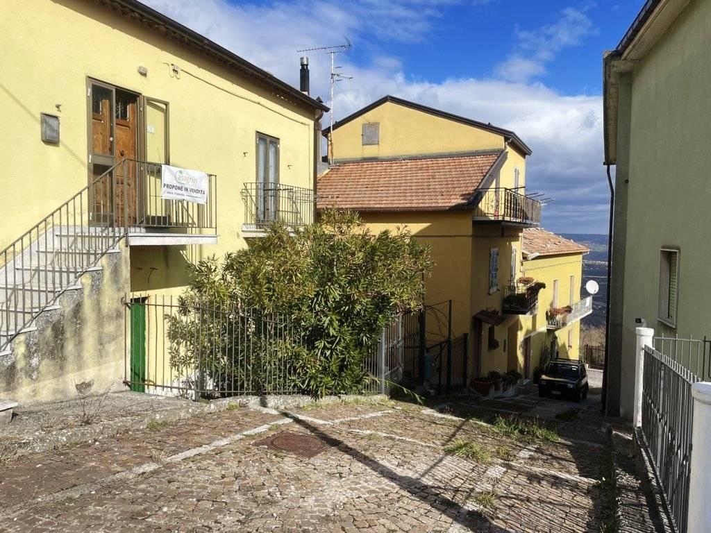 Casa indipendente in vendita a Castelvetere Sul Calore