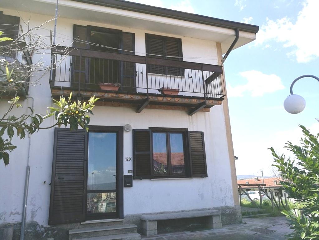 Villa a schiera in vendita a San Mango Sul Calore