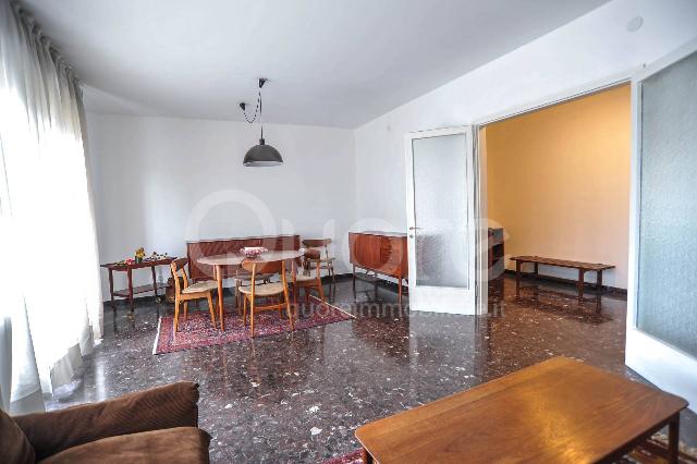 Apartament in Piazzale Osoppo, Udine - Photo 1