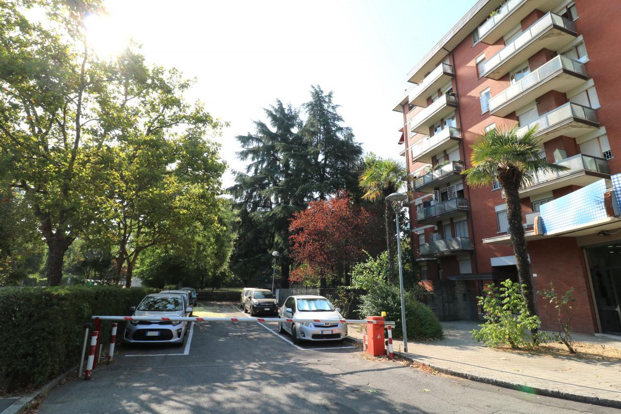 Magazzino in Viale Roma 1, Bologna - Foto 1