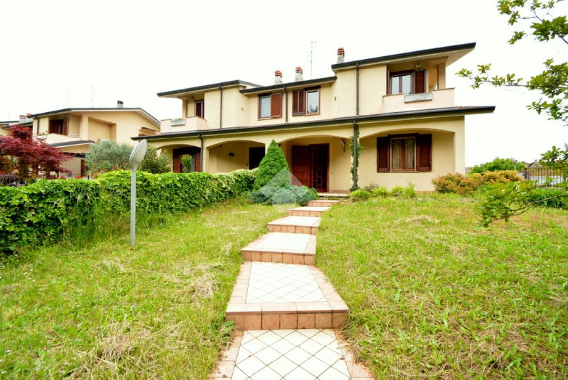 Villa in vendita a Mezzago