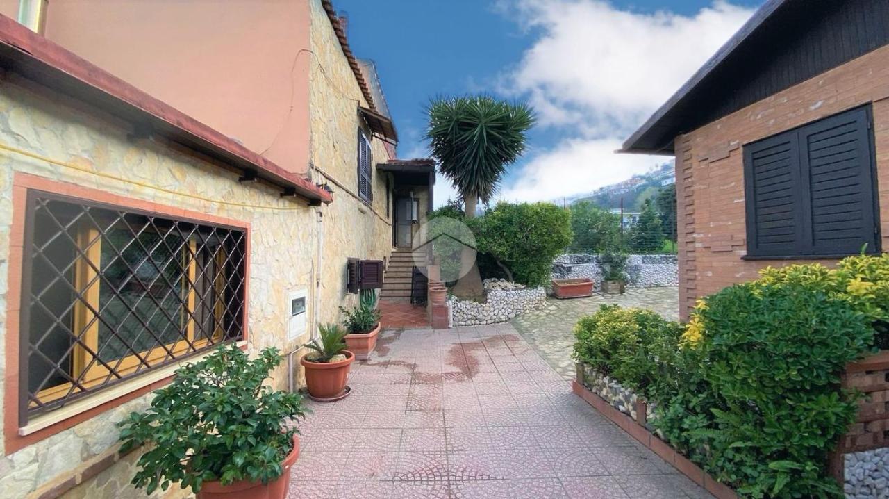 Villa in vendita a Monte Di Procida