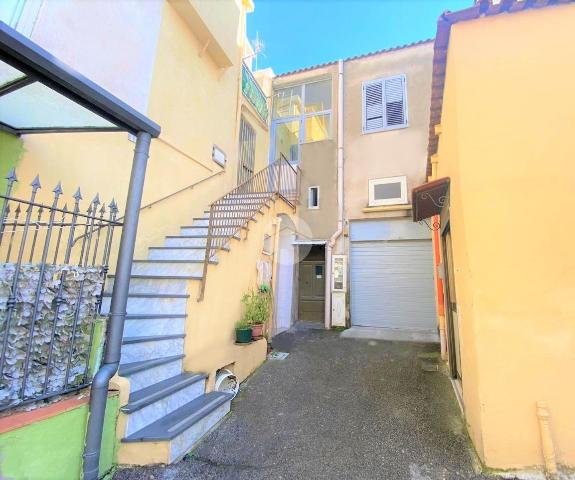 4-room flat in {3}, Via Giovanni da Procida - Photo 1