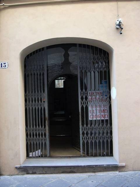 Locale commerciale in a S. Giorgio 44, Lucca, {3} - Foto 1