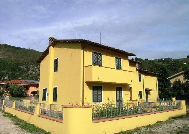 Terraced house in a Roma 24, Borgo a Mozzano - Photo 1