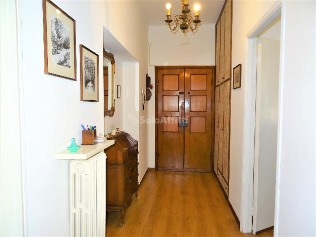 4-room flat in {3}, - Photo 1