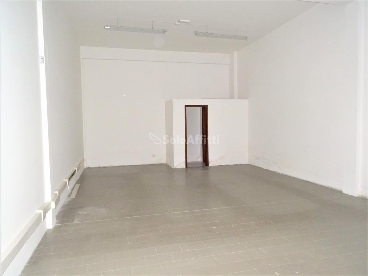 Negozio in , Senigallia, {3} - Foto 1