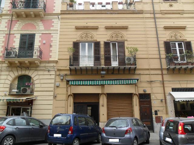 Geschäft in Via Principe di Scordia, Palermo - Foto 1