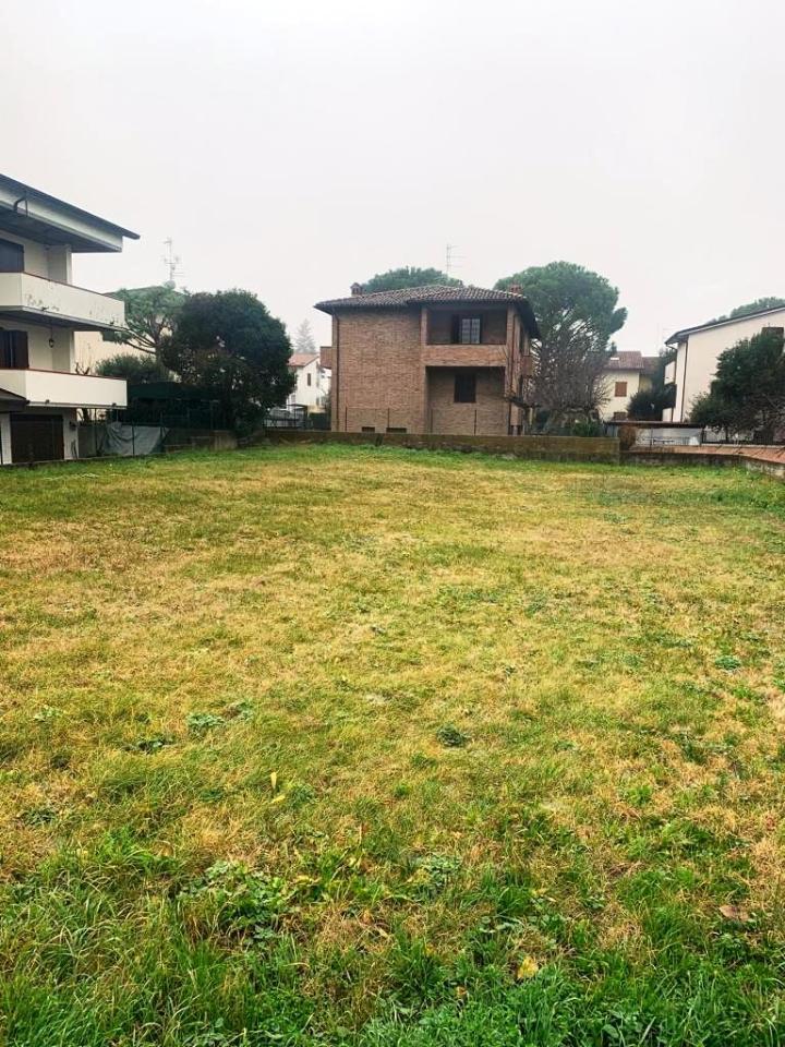 Terreno edificabile residenziale in vendita a Imola