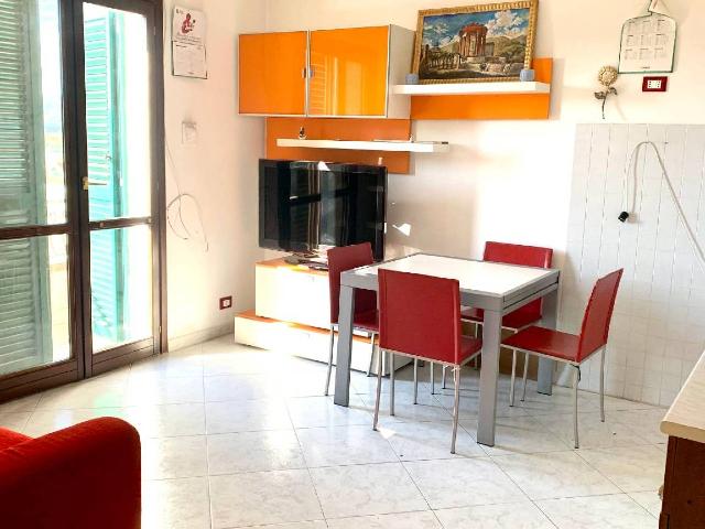 2-room flat in Via Cerreti 10, Santo Stefano di Magra - Photo 1