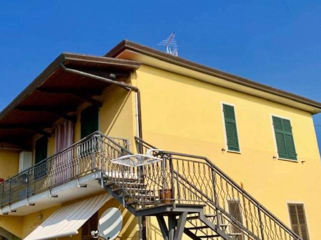 Terraced house in Via Calcina, Luni - Photo 1