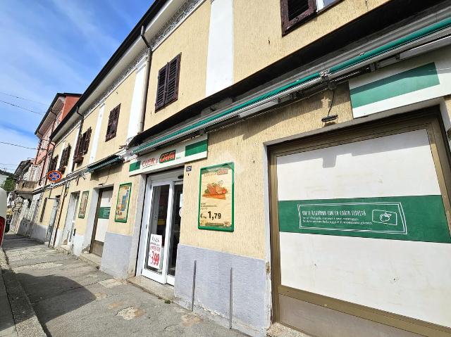 Negozio in Via S. Cilino 52, Trieste - Foto 1