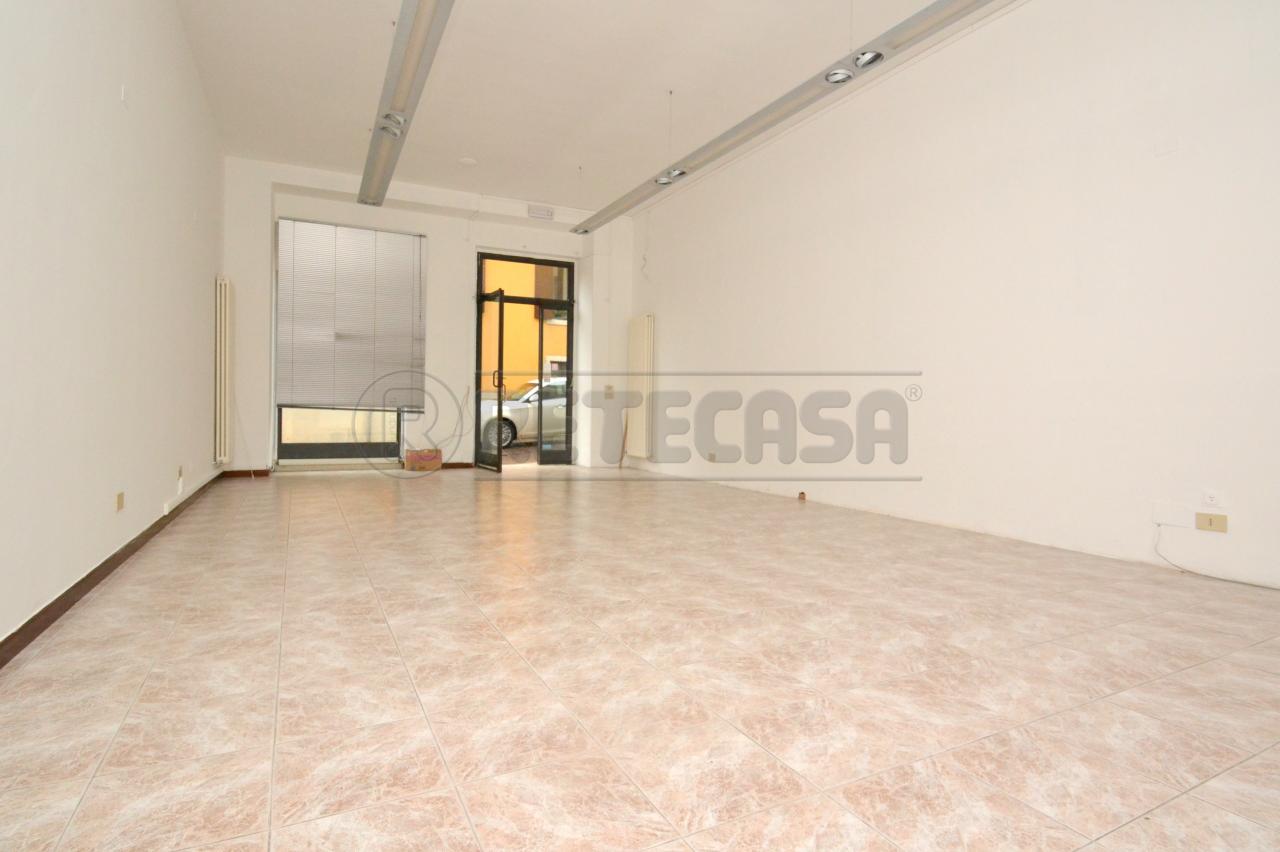 Palazzina commerciale in , Valdagno, {3} - Foto 2