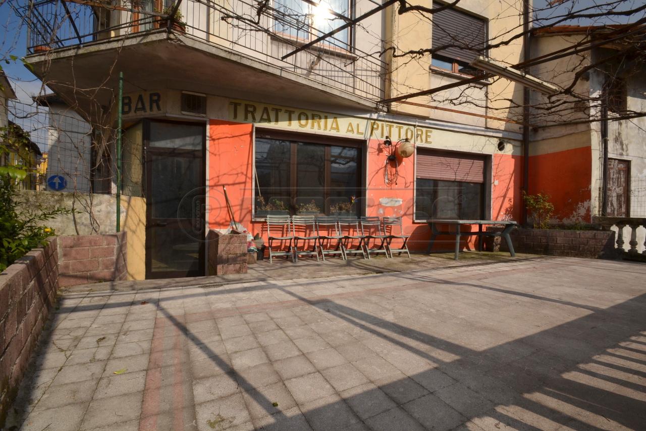 Palazzina commerciale in , Valdagno, {3} - Foto 1