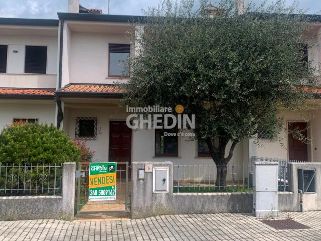 Terraced house, Vittorio Veneto - Photo 1